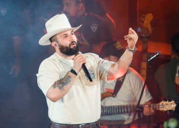 Carín León gana el Grammy 2026 a Mejor Álbum de Música Mexicana