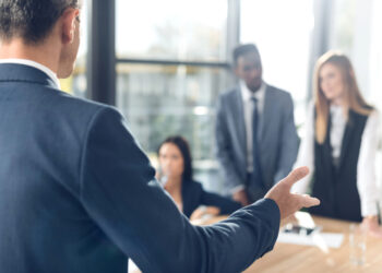 ¿Cien Ladrillos es confiable? Análisis del modelo de inversión inmobiliaria que está transformando el sector en México