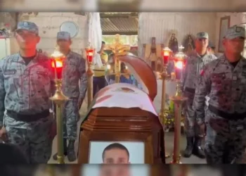 Sube a 28 el número de efectivos muertos tras violencia vinculada al CJNG