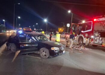 Choque múltiple en la carretera Victoria–Monterrey deja una mujer lesionada