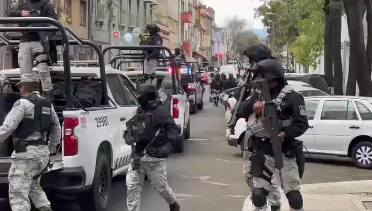 Asesinan a 25 agentes de la Guardia Nacional tras operativo en Jalisco