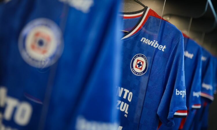 Debut soñado de Nico Ibáñez en Cruz Azul con gol en Concacaf