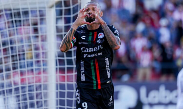 Atlético de San Luis derrota 3-0 a Querétaro en el Clásico de la 57
