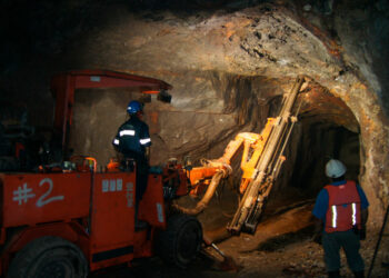 Enfrenta retos plan minero