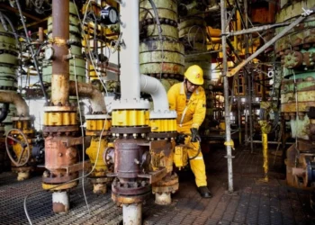 Pemex impulsa contratos mixtos por ~120 mil mdp