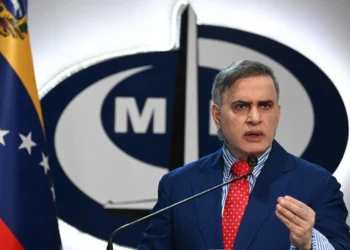 Renuncian el fiscal general y el defensor del pueblo en Venezuela