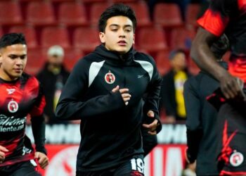 Alarma en el Tri: La sobrecarga física frena la progresión de Gilberto Mora