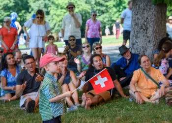 Suiza votará en referéndum limitar su población a 10 millones