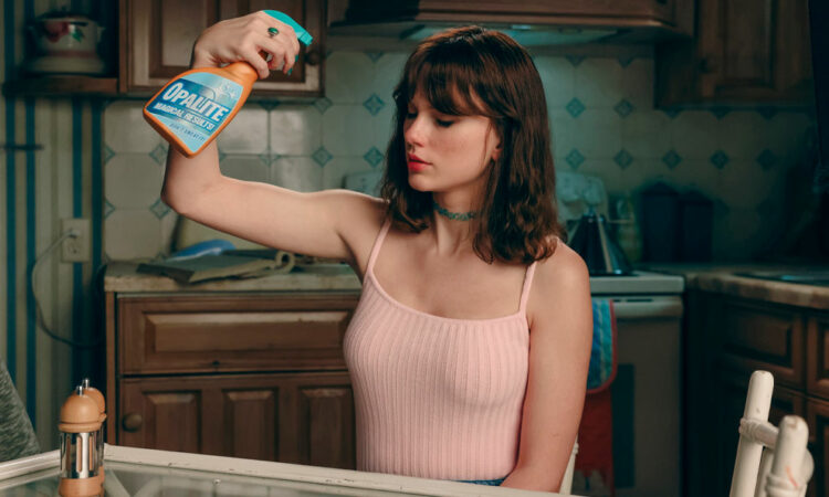 Taylor Swift lanza ‘Opalite’, su video más noventero