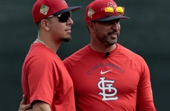 Ramón Urías llega a los Cardenales con contrato por una temporada