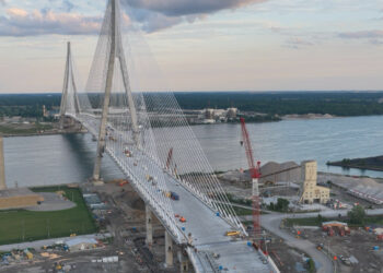 Trump bloquea la apertura del puente con Canadá