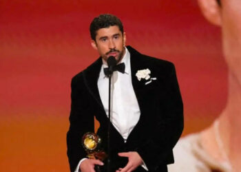 Bad Bunny gana el Grammy a Álbum del Año con un disco en español.