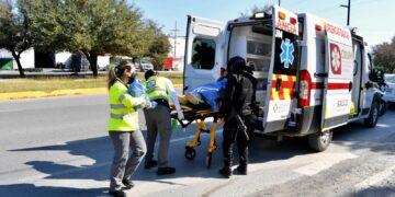 Bebé nace ¡en plena vía pública de Victoria!