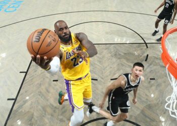 Resultado Lakers vs Nets: LeBron James brilla en su última visita