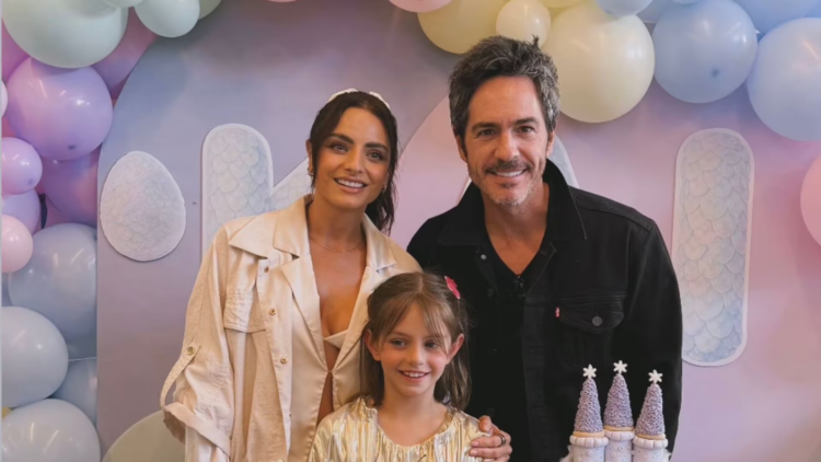 Aislinn Derbez y Mauricio Ochmann celebran juntos el octavo cumpleaños de su hija Kailani