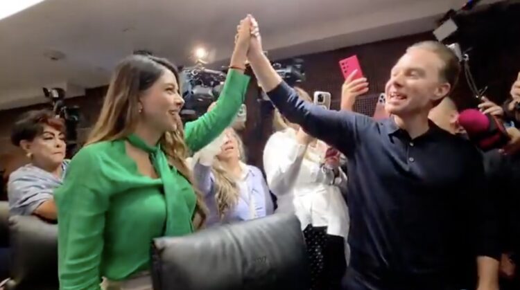 Sheinbaum rechaza sucesión familiar de Ruth González en SLP