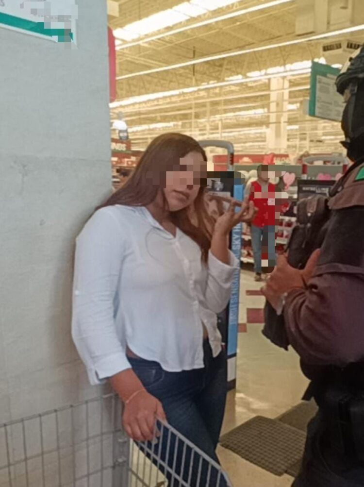 La detienen por intentar robar carne en Soriana Palmas