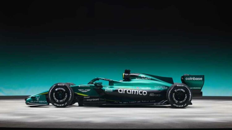 Adrian Newey presenta el nuevo auto de Aston Martin F1 2026