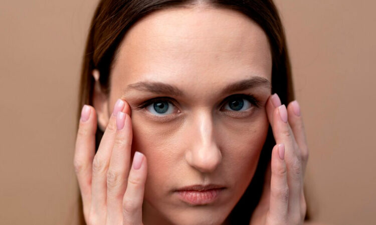 Cuál es el componente más recomendado para reducir las ojeras