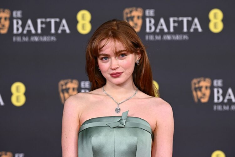 El “efecto Sadie Sink”: La actriz de Stranger Things impone el corte de cabello que será tendencia en 2026