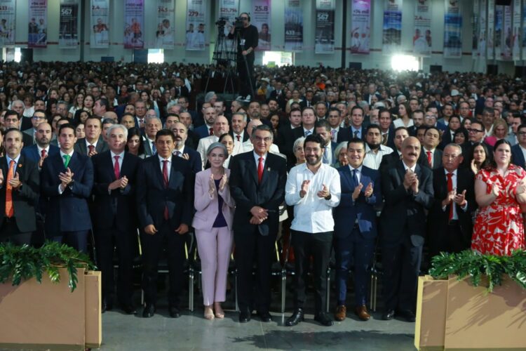 En su Cuarto Informe, el gobernador Américo Villarreal exhortó a evitar la reacción de aquellos que pretenden, desde las noticias falsas, abrir de nuevo el espacio a las oligarquías