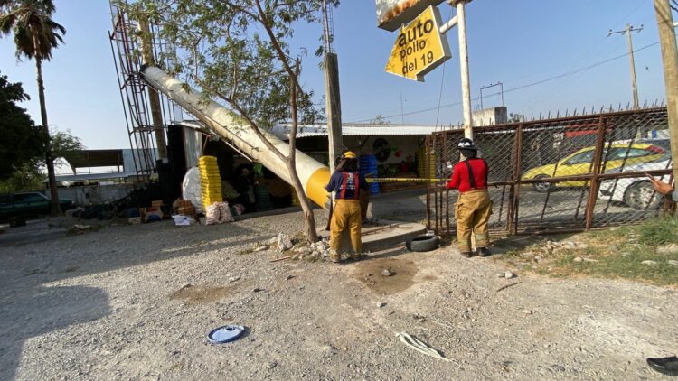 Frente frío 40 causa destrozos en Victoria