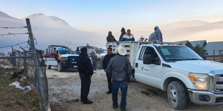 Despliegan operativo por incendio en municipio de Miquihuana