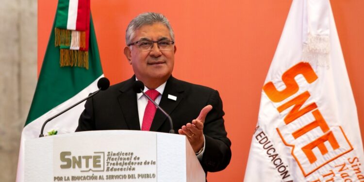 Alfonso Cepeda Salas líder nacional del SNTE se reunirá con maestros en Cd Victoria, Tamaulipas