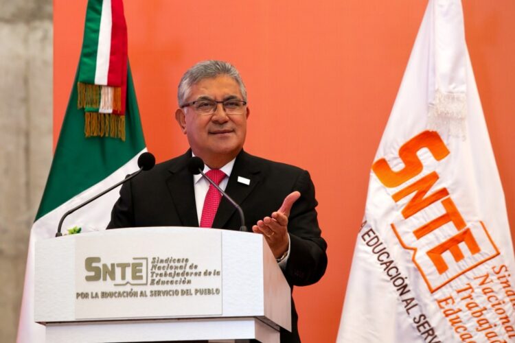 Alfonso Cepeda Salas líder nacional del SNTE se reunirá con maestros en Cd Victoria, Tamaulipas