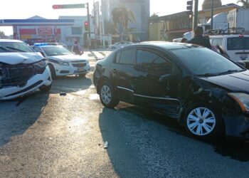 Choque en Bulevar Tamaulipas deja dos heridos