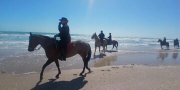 Realiza Grupo Montado de Guardia Estatal vigilancia en playa La Pesca de Soto la Marina