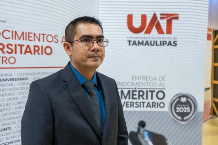 Talento científico: Ganador del Premio Universitario UAT 2025