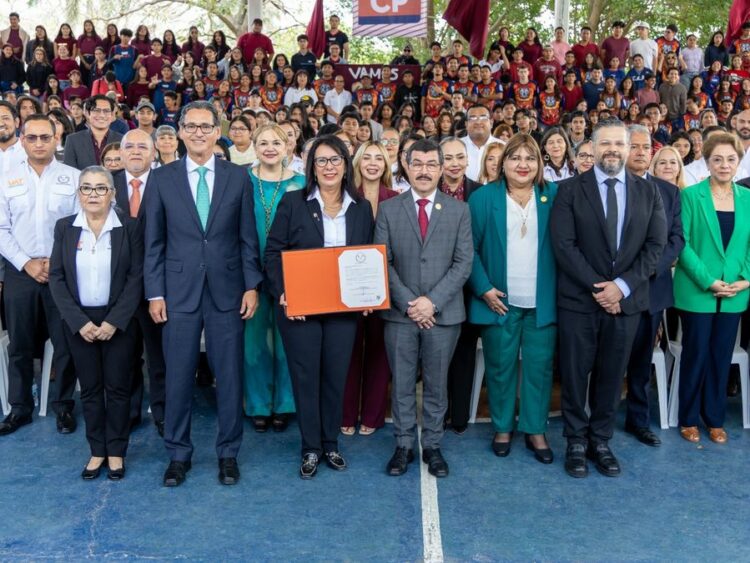 Nueva etapa en la FCAT-UAT: Toma protesta Laura Jiménez Ferretiz