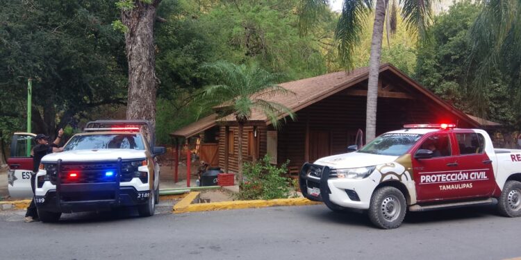 Restacan a tres personas extraviadas en “Los Troncones”