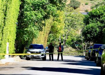 Detienen a mujer tras tiroteo contra la residencia de Rihanna en Los Ángeles