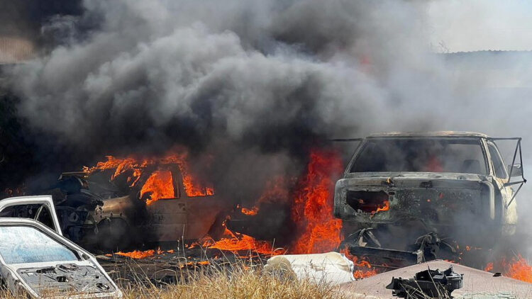 Incendio arrasa yonke y moviliza cuerpos de emergencia