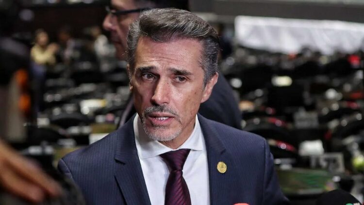 Entre disculpas y controversia: Sergio Mayer regresa al Congreso y no descarta nuevos proyectos televisivos