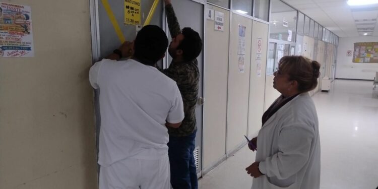 Conflicto laboral en ISSSTE Victoria escala con cierres de áreas