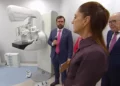 Sheinbaum reconoce retrasos en atención del cáncer de mama