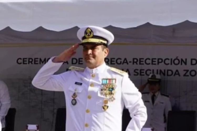 Ordenan abrir expediente a vicealmirante preso por red de huachicol