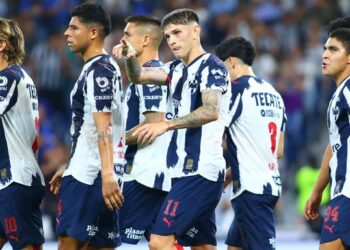 Debut soñado de ‘Nico’ Sánchez: Rayados aplasta a Querétaro y acecha el Clásico Regio