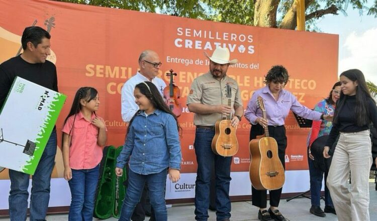 Semillero de Música Huasteca en González estrena equipo