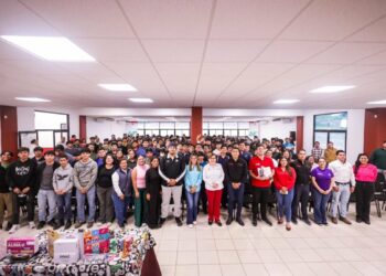 Participan más de 800 jóvenes en ciclo de conferencias “INLOVE: Más Amor Menos Riesgos”: INJUVE