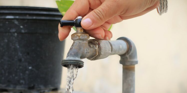 Quedarán sin agua 25 colonias este martes
