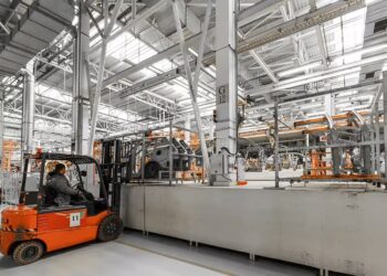 Crisis laboral: despiden a cientos de obreros de maquiladoras