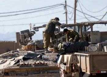 Kuwait derriba oleada de misiles y drones