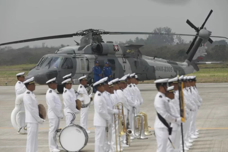 Marina modernizará aviación naval con 36 aeronaves