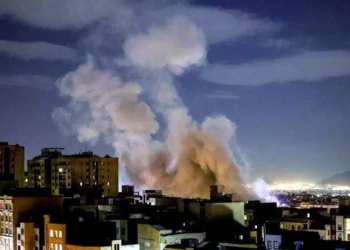 Mexicanos varados en Medio Oriente buscan rutas para salir 