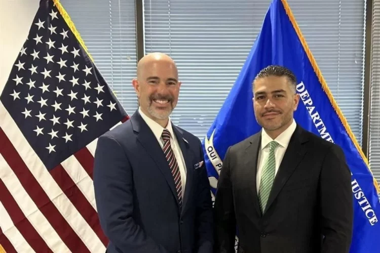 Harfuch dialoga con jefe de DEA sobre narco