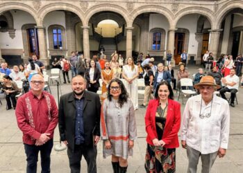 Inauguran en el Museo de la Ciudad de México la exposición «Cartografías del color», de la tamaulipeca Margarita Morales